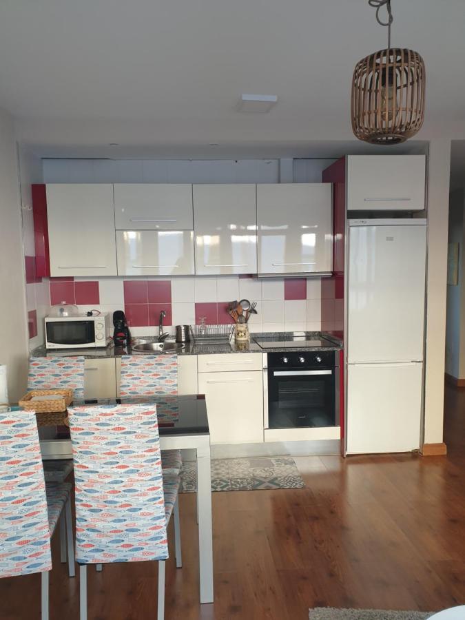 Apartamento Cine Colon 2 Ribadeo Exteriör bild