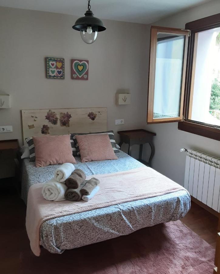 Apartamento Cine Colon 2 Ribadeo Exteriör bild