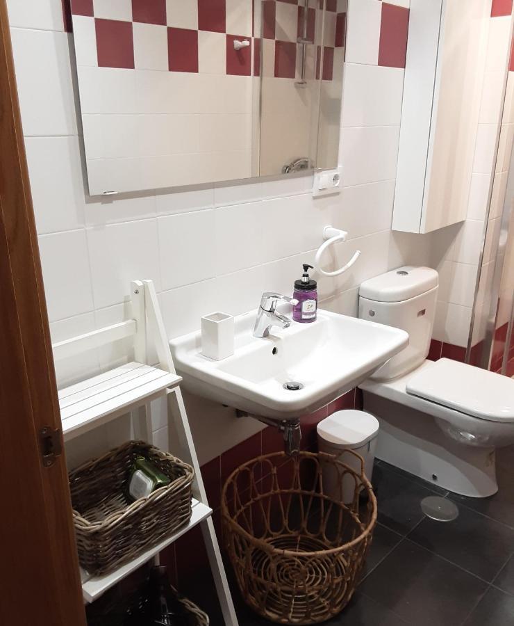 Apartamento Cine Colon 2 Ribadeo Exteriör bild